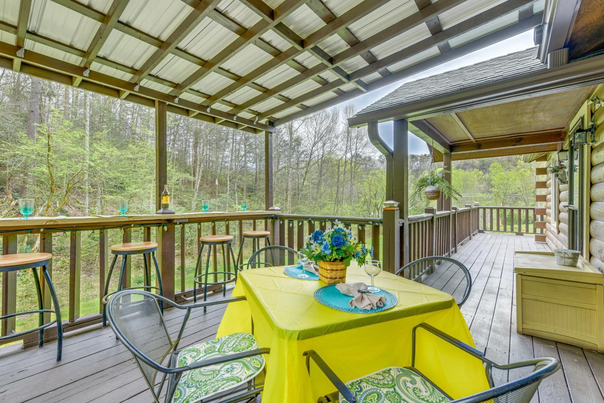Smoky Mountain Cozy Cove Cabin Deck And Fire Pit! Cosby Exterior photo